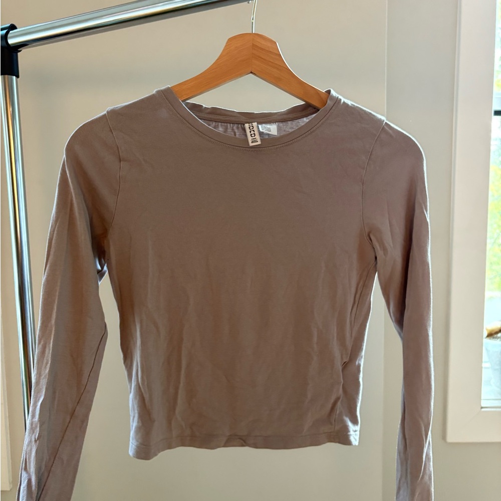 H&M Women's Long Sleeve Top in Taupe